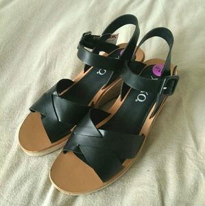 XOXO Black leather wedges